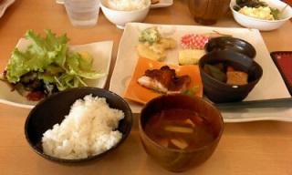 ��x����lunch���|