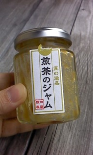 �W����